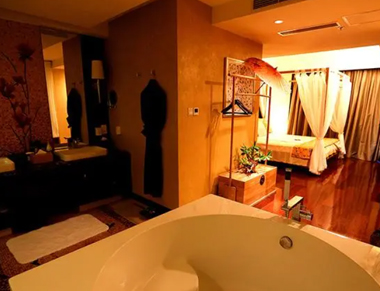 武汉汉南养生会所的黄昏恋：当爱情遇上八十岁